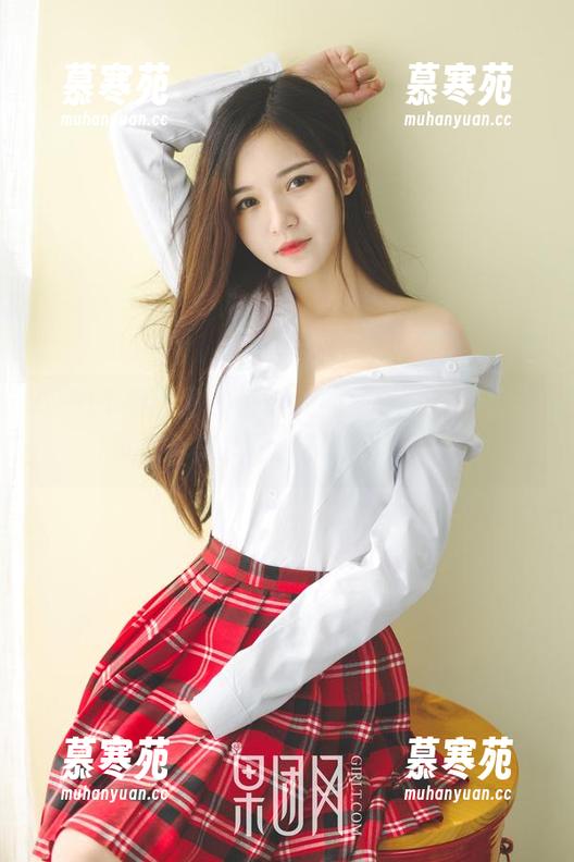 GIRLT果团网 - 王语纯的教学与“教室”写真合集，思绪飘向了哪里？
