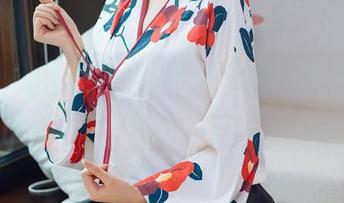 HuaYang花漾 – 细品田冰冰：皮衣内衣＋高清照片=时装周的另一个级别吧！