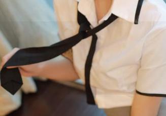 MFStar模范学院 – 当Laura苏雨彤遇到黑白，原图成为那段静默的篇章，让人琢磨又琢磨。