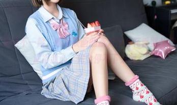 私房图片果然不一般，喵糖映画的新力作《花季婴儿肥少女》，深得我心，完全停不下来啊。