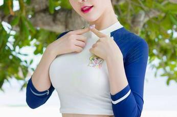 MiStar魅妍社 – 游泳池边的美昕Yumi，大步向前的泳衣图包，让我看看你的‘式’！