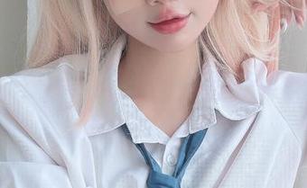 PoppaChan的阿梅莉亚·华森便装高清原图，一脸的无所谓，反倒有种想借鉴的冲动？
