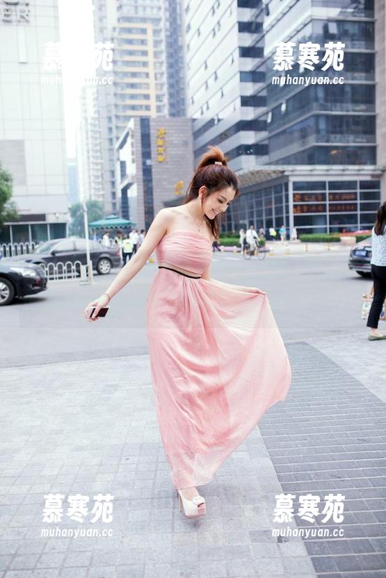 TuiGirl推女郎-夏婉婉 TuiGirl推女郎 - 夏婉婉的私拍,图片中的摆poses有种“扔掉负担”的愉悦感。