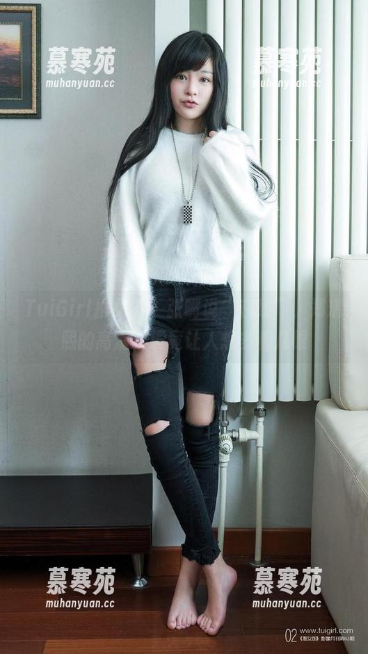 TuiGirl推女郎-郑瑞熙 TuiGirl推女郎 - 张嘴说“在线”,郑瑞熙的高清眼镜竟让人想多看几眼