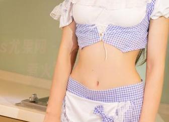 UGirls尤果网 – 尹菲最新写真，展现那“惹火”的长腿姿态！