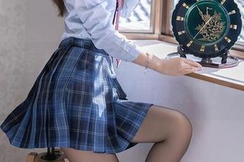 Xiuren秀人网 – MARA酱最新泳衣图册，夏天的渴望提前来啦！