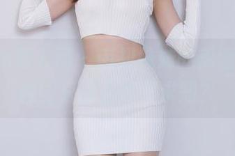 Xiuren秀人网 – 南初妹妹的美图，谁说校园只能是读书求知？