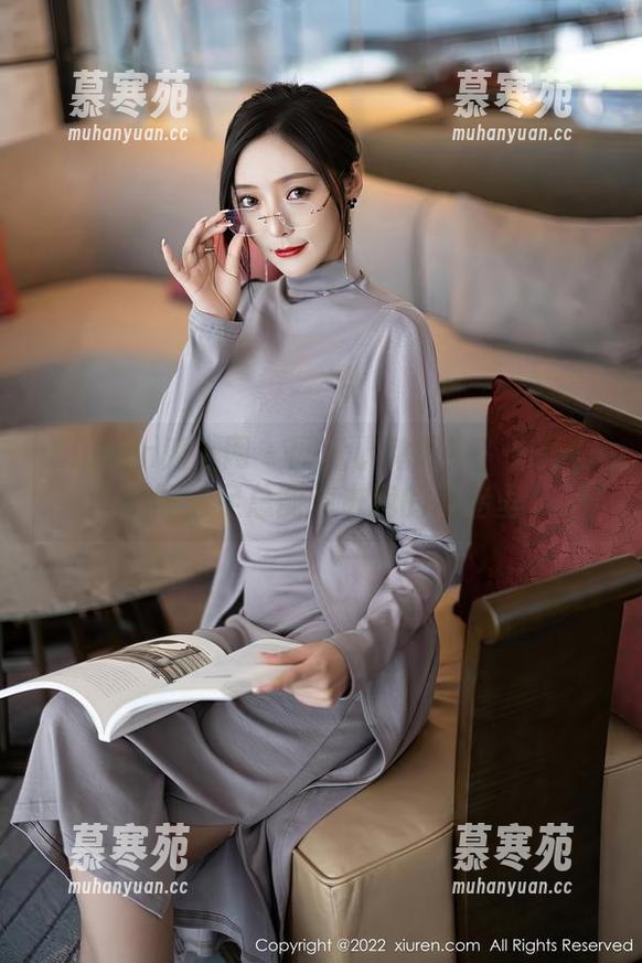Xiuren秀人网-小兔纯纯 Xiuren秀人网 - 网盘小兔纯纯:为什么她的裸足总能掉进我的思绪里