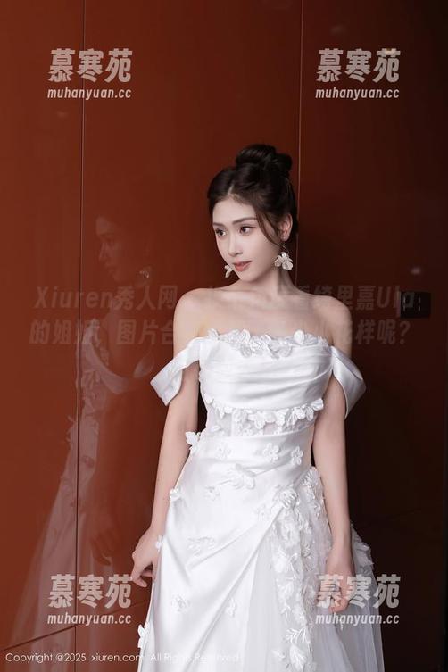 Xiuren秀人网-绮里嘉Ula Xiuren秀人网 - 换个角度看绮里嘉Ula的姐姐,图片合集里藏了多少小花样呢?自己数去!