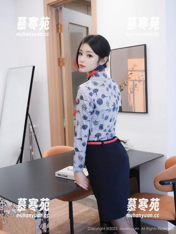 Xiuren秀人网 - 肉晴MINI的红裙，下载后只想天天穿。