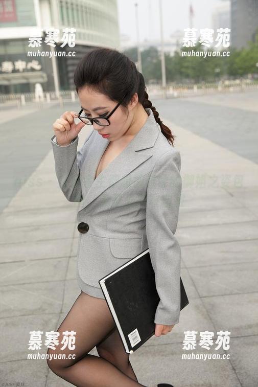 aiss-若兮 aiss - 往后余生都想被若兮的御姐之姿包围,无圣光不攻自破