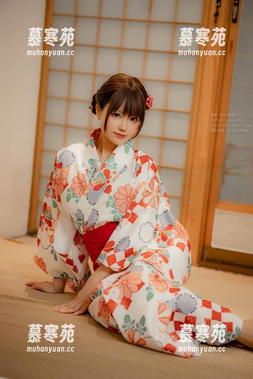 nyako喵子大魔王 突然更新!nyako喵子大魔王的学姐写真集让我动心了,这波我买账!