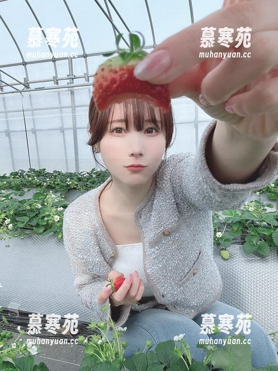 高清厨娘写真，这一刻我只想一直盯着けん研的围裙！