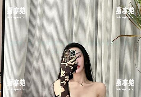 不爱笑的赛琳 微密圈 - 看,不爱笑的赛琳全新5.20付费作品闪亮登场,不看不知一度心潮澎湃!