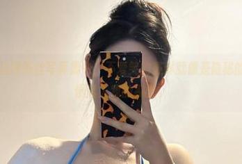微密圈 – 渔网黑丝写真集中，不爱笑的赛琳就像是隐秘的潜艇，慢慢潜入我的视野。