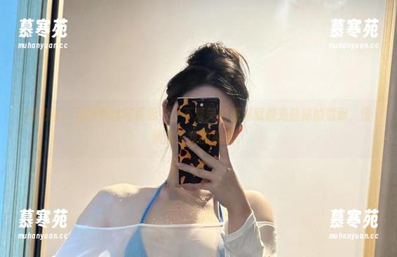 不爱笑的赛琳 微密圈 - 渔网黑丝写真集中,不爱笑的赛琳就像是隐秘的潜艇,慢慢潜入我的视野。