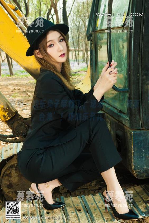 丽柜-兔子 丽柜 - 欢乐兔子带你飞,速来下载‘美束合集’!保准乐开花!