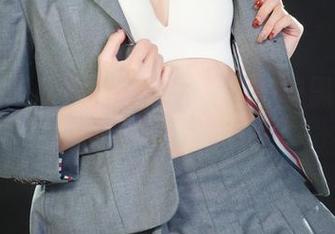 丽柜 – 王欣竹的黑色写真：一块黑布也能让人买醉？原图在此！