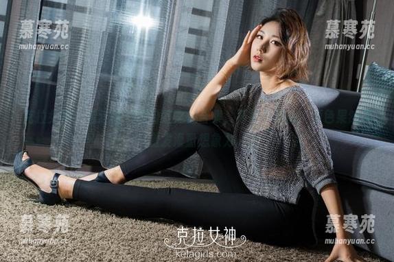 克拉女神 - 看这钟淇的粉红之魅合集，不得不承认，颜色果然能激发海量想象力。