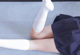 当兔玩映画的紫色lo裙更新时，我只想发个表情包就够了！