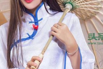 头条女神 – 不只是美图，尹菲的清纯图集里藏着更多日常的小趣味。