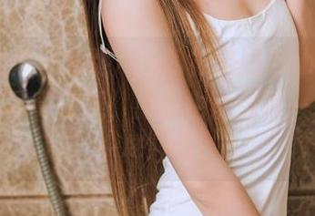 头条女神 – 松弛ing的杨漫妮baby：在线运动写真许愿，愿我也能像每一张照片一样轻盈！