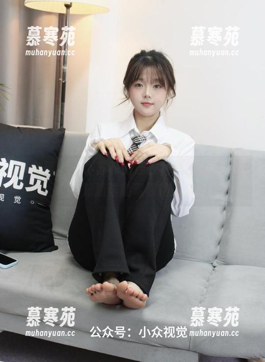 小众视觉 - 小苏菲的连衣裙原图和图包，不知道谁能驾驭得了！