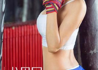尤果网 – 更新欣杨Kitty的泳装写真集，水面且来，随波逐流的却是她的自信。