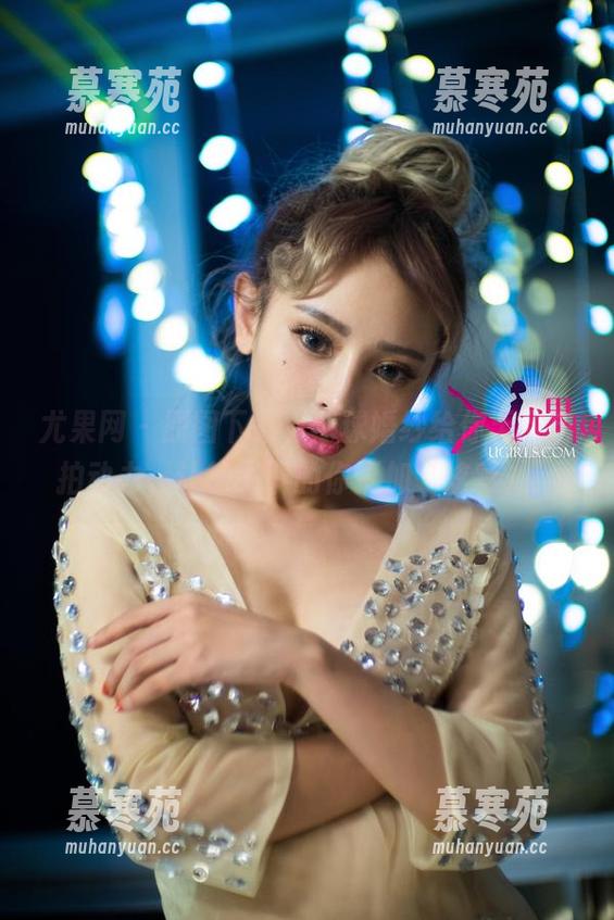 尤果网 - 原图下载，球球婚纱给你无敌自拍动力，让镜头下的你更加“炫彩”！