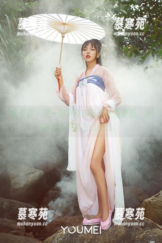 尤蜜荟-尹菲 尤蜜荟 - 又一组尹菲的蕾丝美图更新,谁说女人不能有点挑逗。