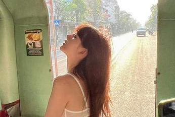 微密圈 – 谁要不要分享就是阿朱啊的高清午后阳光？反正我是打算把这当成社区活动，晒晒朋友圈毕业了！