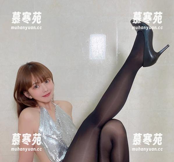 微密圈 - 咱们来瞧瞧张思允的无圣光棉袜合集，居然还有这样的潮流？