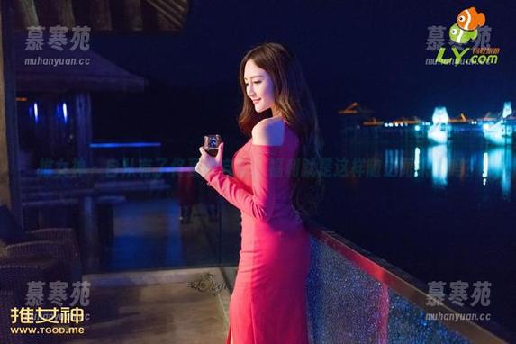 推女神-佟蔓 推女神 - 自从有了佟蔓的自拍,福利就是这样随之而来的吗?