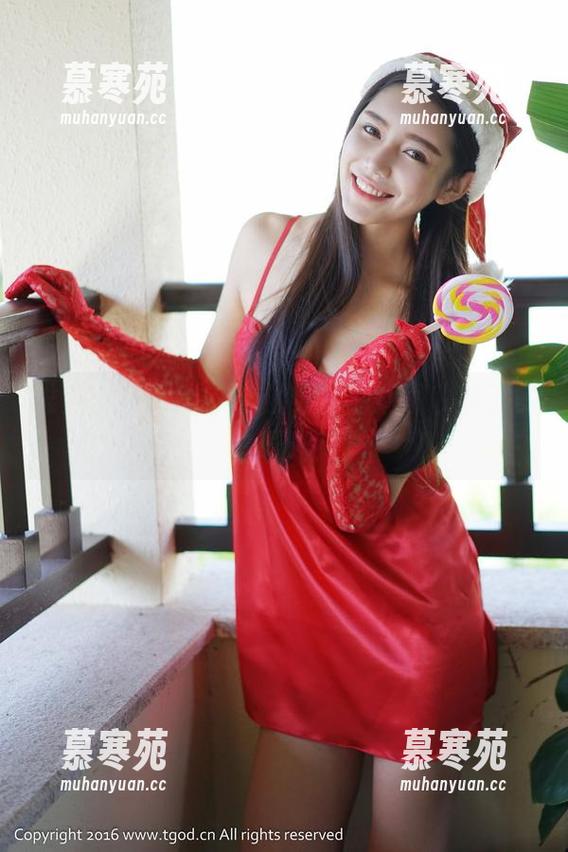 推女神-雪瑞Lisa 推女神 - 雪瑞Lisa的红裙,这图收集了多少眼光?