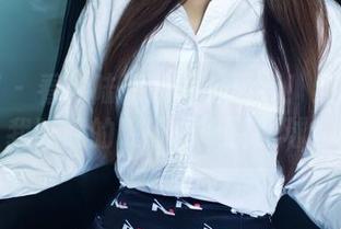 推女郎 – 看！陆瓷的图包更新！红裙子比我昨晚的晚餐更吸引眼球。