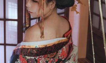 喂，你看这张图片里的女孩，确实使无颜小天使wy的名字名副其实。