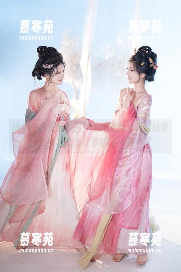 星澜是澜澜叫澜妹呀 随手一拍就成美图,星澜是澜澜叫澜妹呀的黑裙壁纸让你眼前一亮!