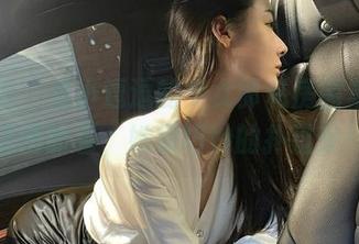 微密圈 – 是小逗逗的兔女郎私房图集，你悄悄的看，她却巧妙的扑过来！