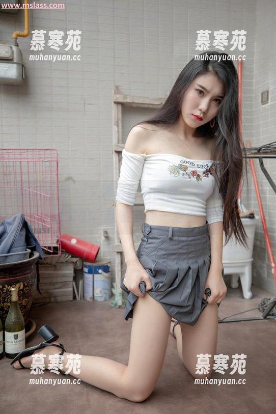 梦丝女神 - 王娇娇白色图集，福利都是实打实的，赶紧先捧一波小心心