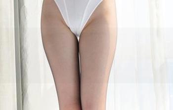 森萝财团 – 人见人爱的卉子美图合集：果然，30D肉丝与战斗服泳装绝配！