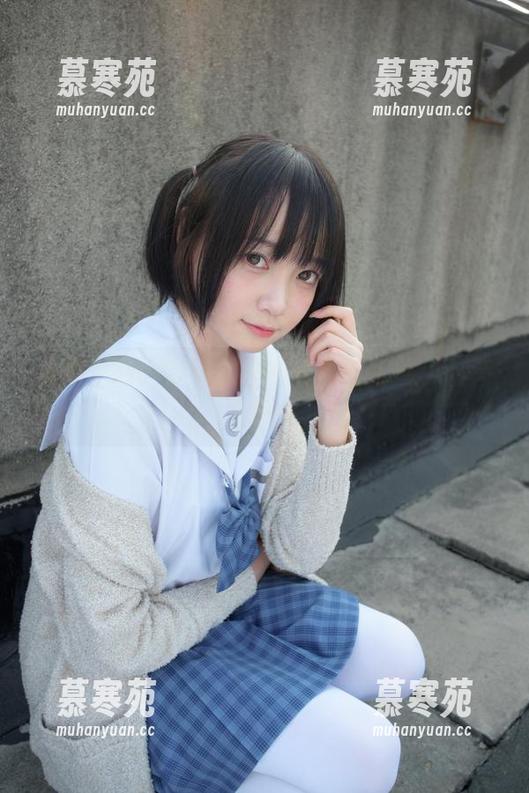 森萝财团：学妹教室里的黑丝诱惑，全高清直击！