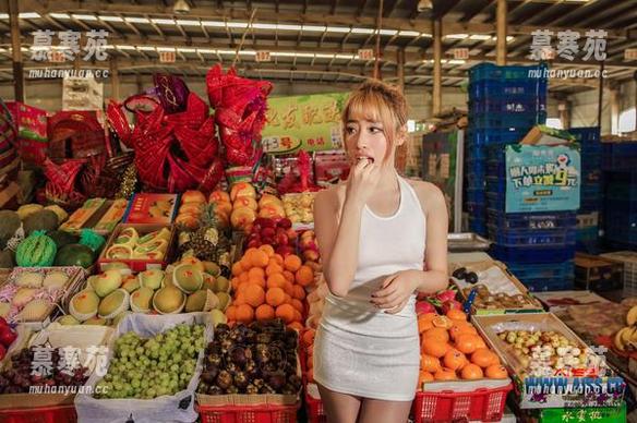 爱丝 - 若兮比基尼写真-这是你在沙滩上梦寐以求的视角吗？