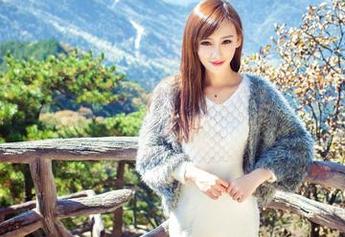 爱蜜社 – 刘奕宁Lynn的美足作品：下载一份，可能会帮你脱单哦！