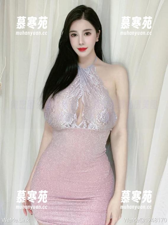 猪小七 微密圈 - 猪小七来啦!她的透明私房美图,像泡泡一样轻盈。