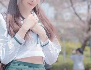 吊带不只是夏天的专属，王羽杉的黑色合集来袭