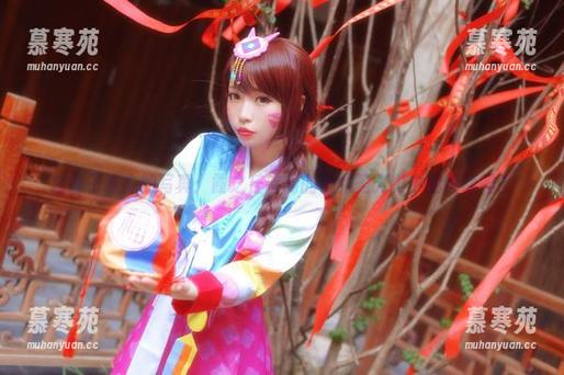 白易子教主 白易子教主的写真:霞之丘诗羽的优雅是光影中的悸动吗?