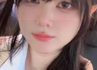 就问你，眼酱大魔王w的私拍图包，哪里定制的？