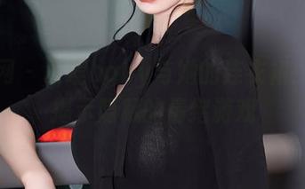 秀人网 – 夏瑶baby与她的连衣裙：原图揭示隐藏的情绪游戏