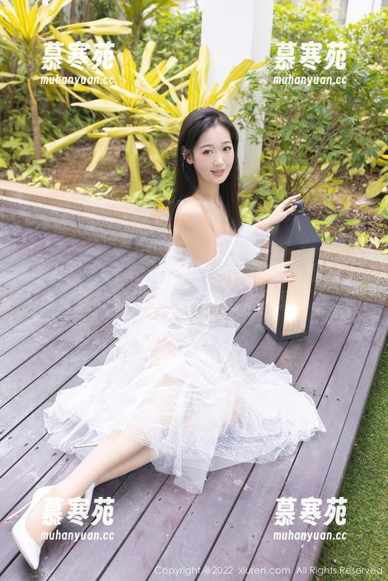 秀人网 - 合集：妲己toxic带你逛逛属于女孩的壁纸界，真的是太可爱了！