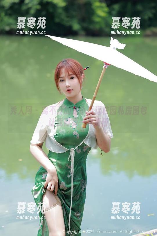 秀人网-是小逗逗 秀人网 - 离不开的是小逗逗校园私房图包,让我再负一次责任。